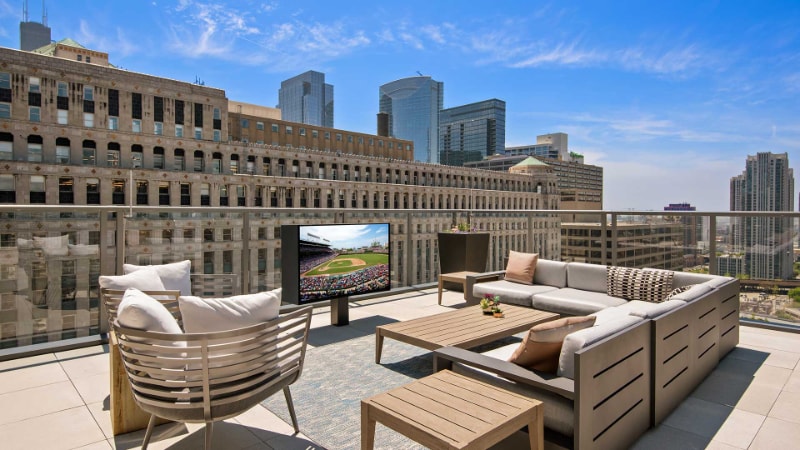 Building Photo - 197 W Hubbard St