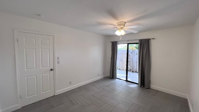 Building Photo - Quiet 2 Bedroom 2 Bath Rental in Beautiful...