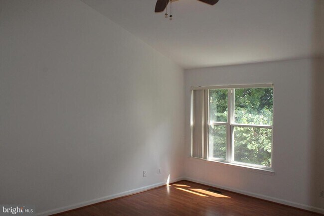 Building Photo - 2927 Mainstone Dr