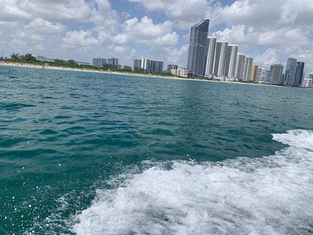 1 mile walk to Sunny Isles Public Beach - 16531 NE 35th Ave