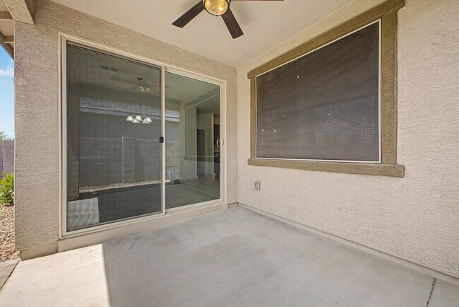 Building Photo - 35455 W Cartegna Ln