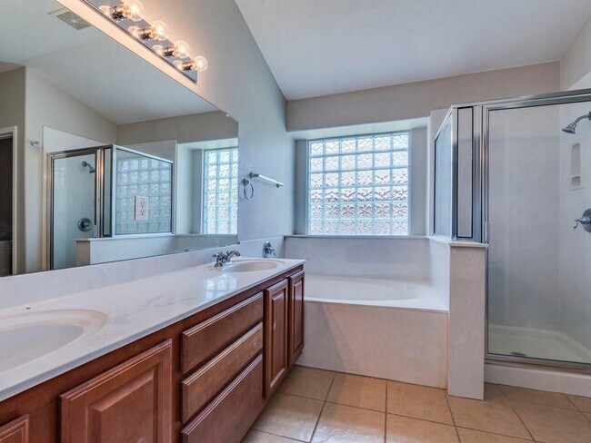 Building Photo - 2294 Garlic Creek Dr