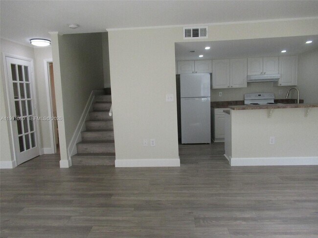 Building Photo - 6825 SW 45th Ln