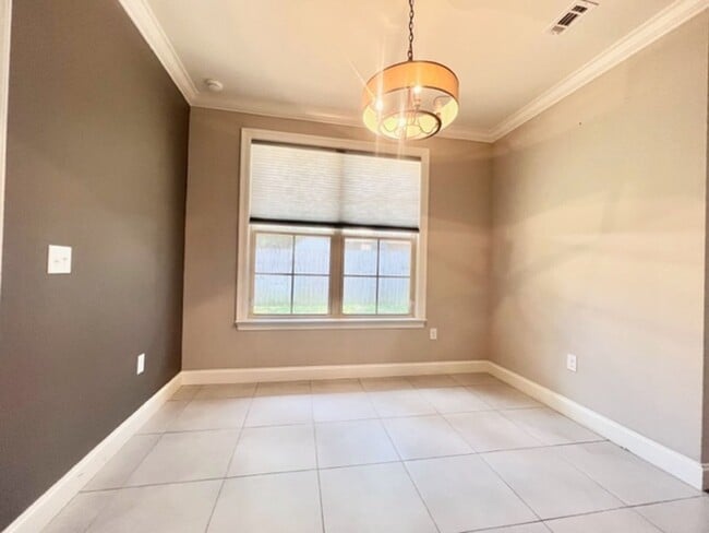 Building Photo - 113 Kailyn Ct