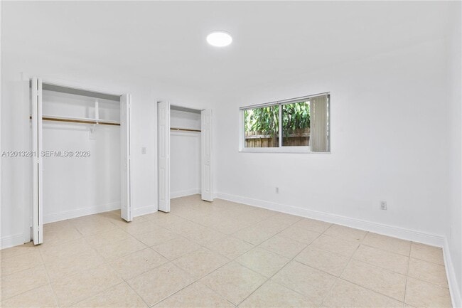 Building Photo - 5770 SW 55th St