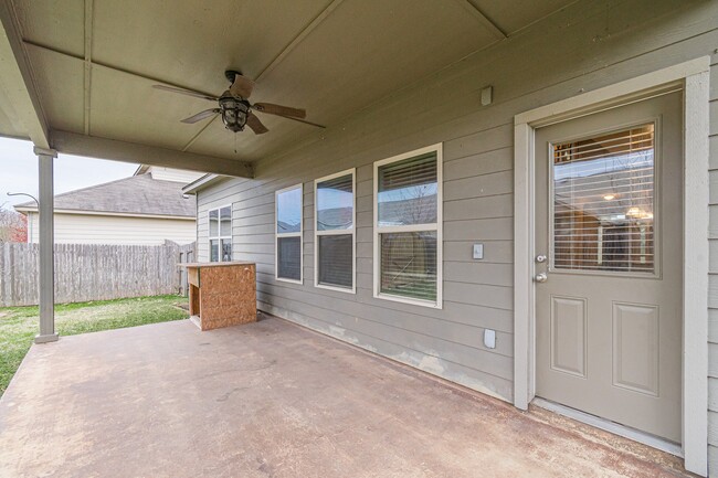 Building Photo - 736 Great Cloud Dr