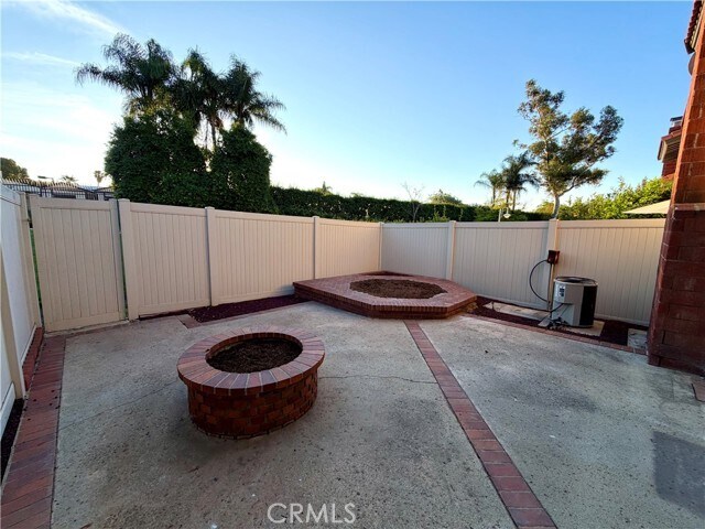 Building Photo - 1718 Chattanooga Ct