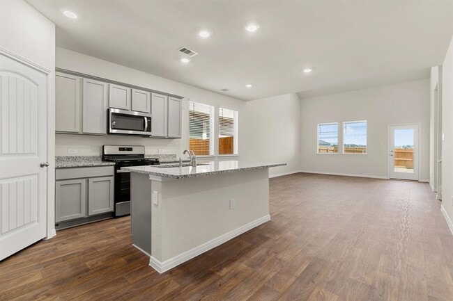 Building Photo - 112 Eagle Mountain Trl1