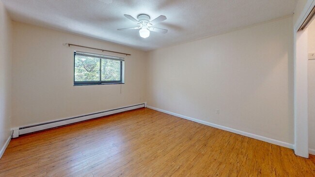 Building Photo - 15 Walbridge St