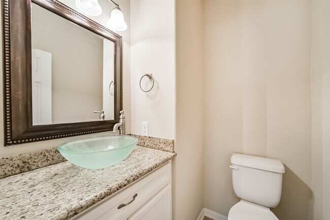 Building Photo - 5305 Avenue J