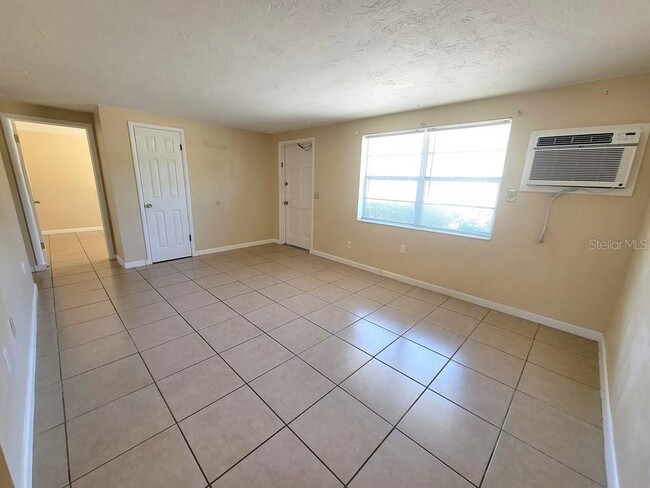 Building Photo - 5800 Madison St