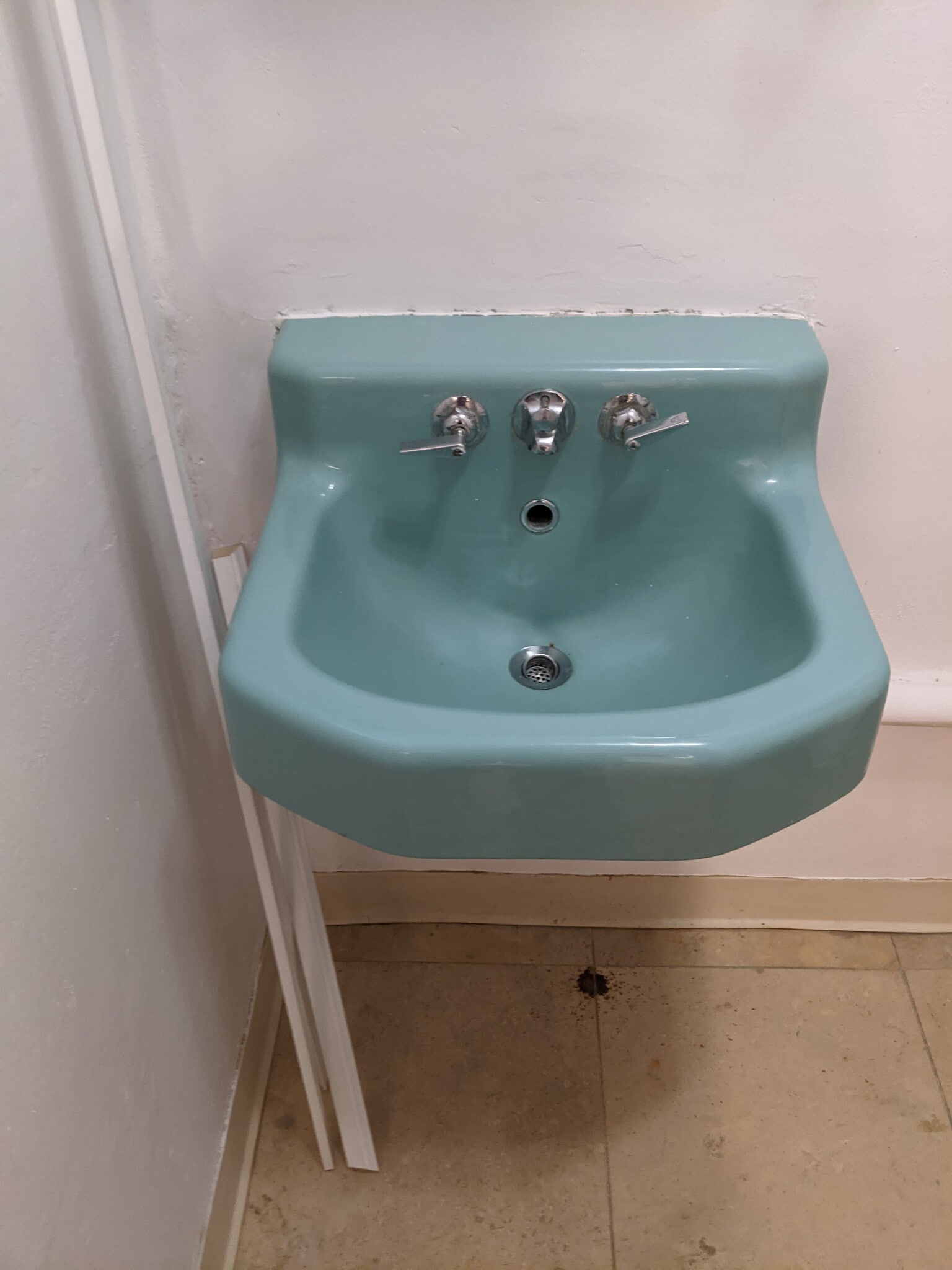 Building Photo - 639 Oakdene Ave