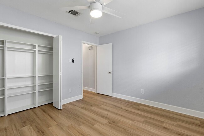Building Photo - 202 Coppersmith Dr