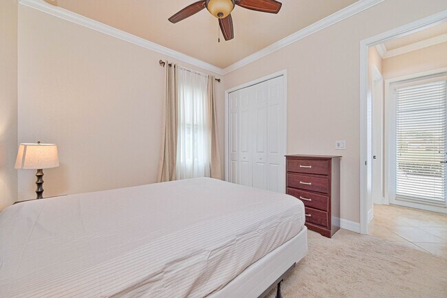 Building Photo - **Bella Terra Estate 5BED/3BATH - 3 Car ga...