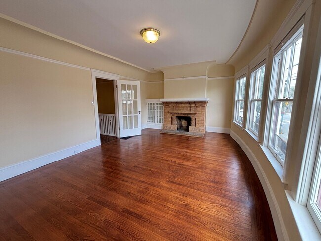 Building Photo - 311-315-315 19th Ave