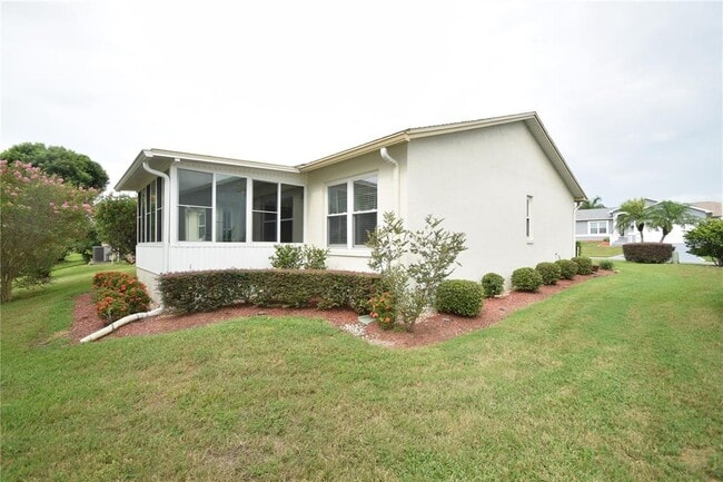 Building Photo - 5955 Chickadee Dr