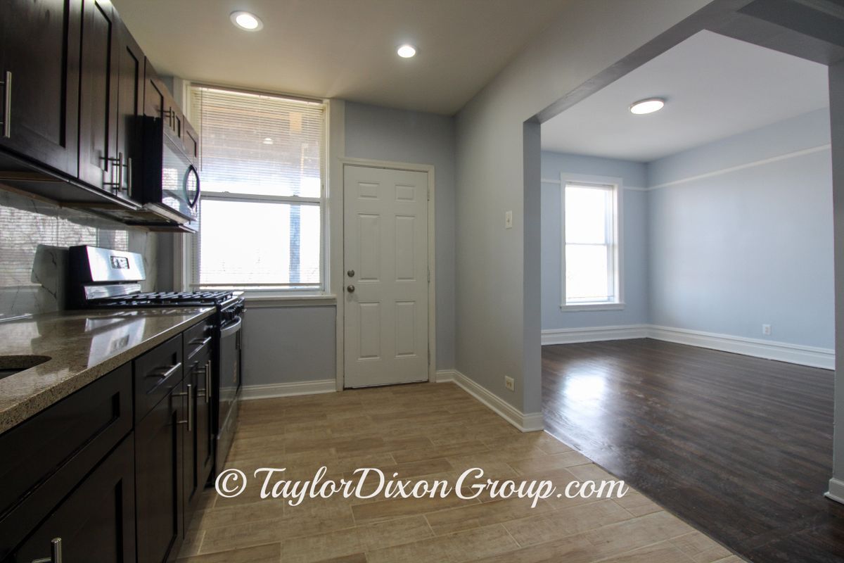 Building Photo - 5409 S Indiana Ave