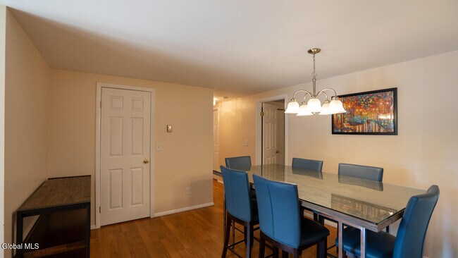Building Photo - 64 Meadow Rue Pl