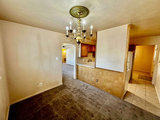 Building Photo - Charming 3 bed/2 bath house in the Heart of Thornton!