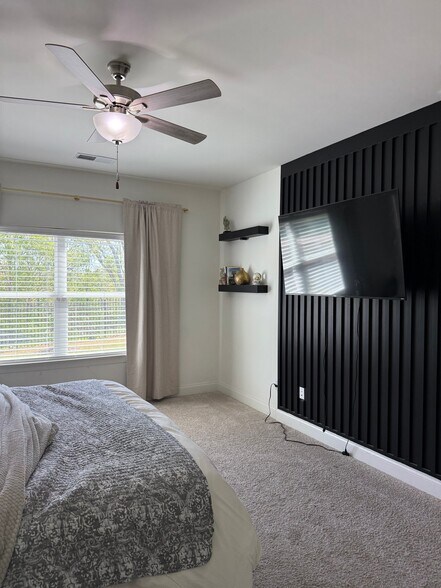 Building Photo - 1178 Camellia Ridge Dr