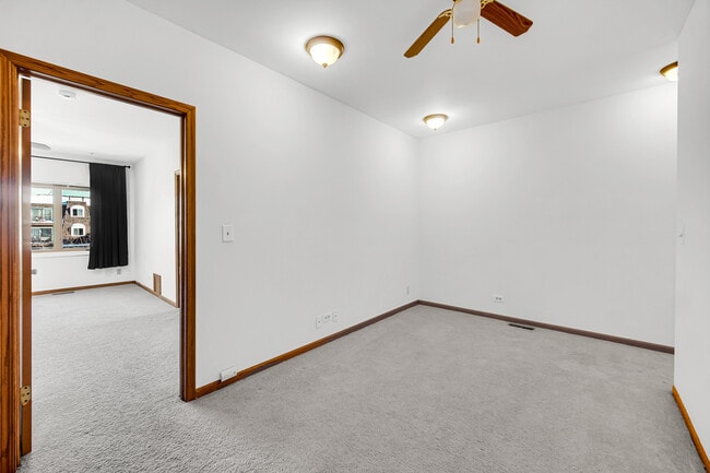 Building Photo - 1017 Arbor Ct