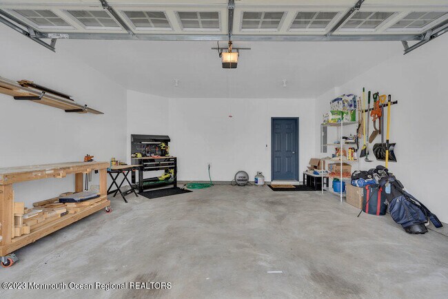 Building Photo - 61 Eckert Dr