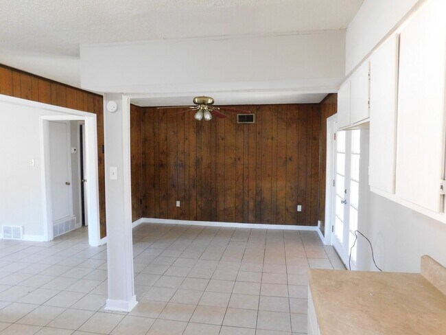 Building Photo - 7310 Susie Ln