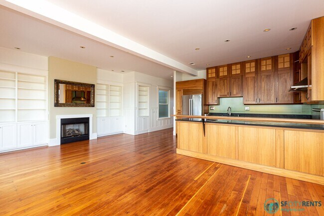 Building Photo - Potrero Hill: Remodeled Top Floor with City Views, Bonus Room & 2 Car Parking