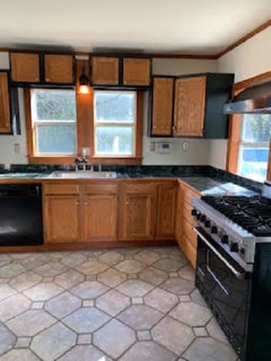 Building Photo - 8453 County Farm Rd