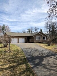 Building Photo - 3 Bedrooms, 2.5 Bathrooms Single Family Ho...
