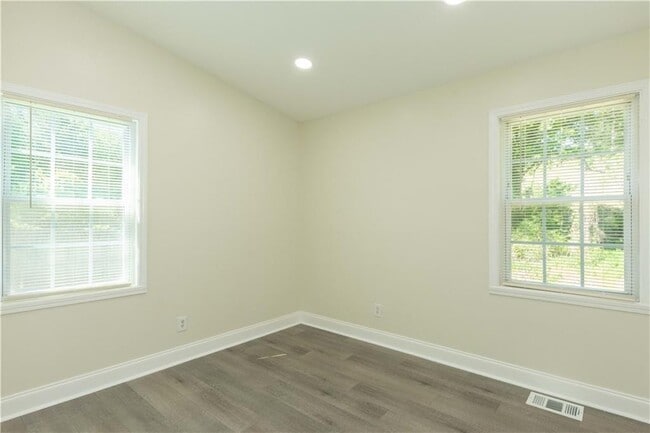 Building Photo - 1645 Abner Terrace NW