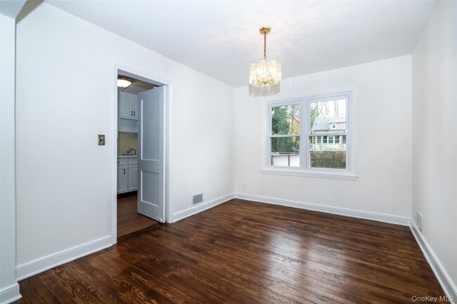 Building Photo - 83 Stevenson Ave