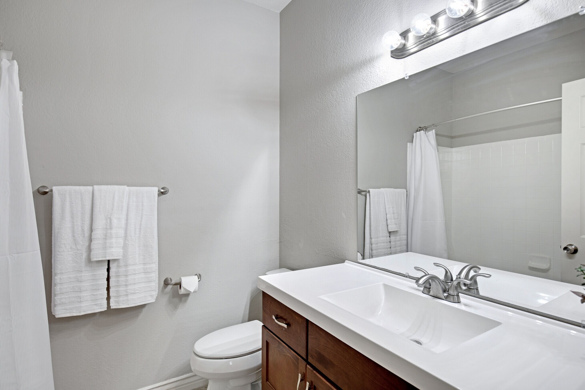 Building Photo - 1822 S 39TH ST UNIT 38