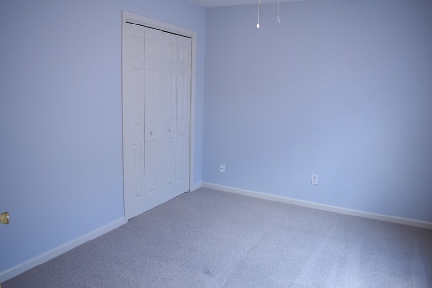 Building Photo - 6923 Alamosa Dr