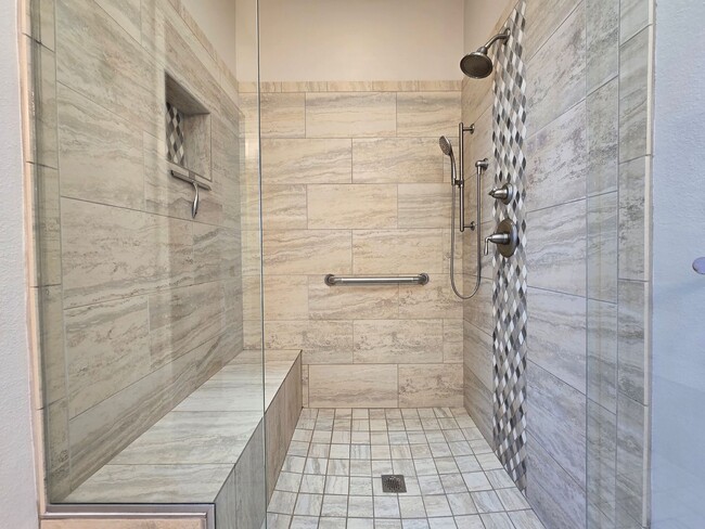 Building Photo - 3161 Viale Tresana Ct