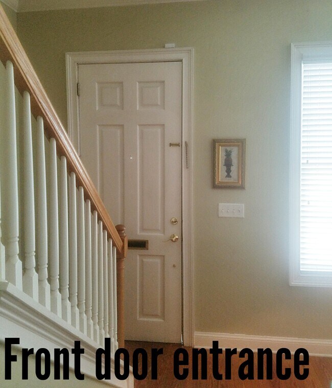 Building Photo - 407 E Hull St