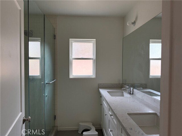 Building Photo - 8929 Rathburn Ave