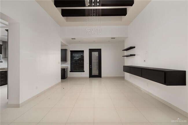 Building Photo - 16 N 47th St