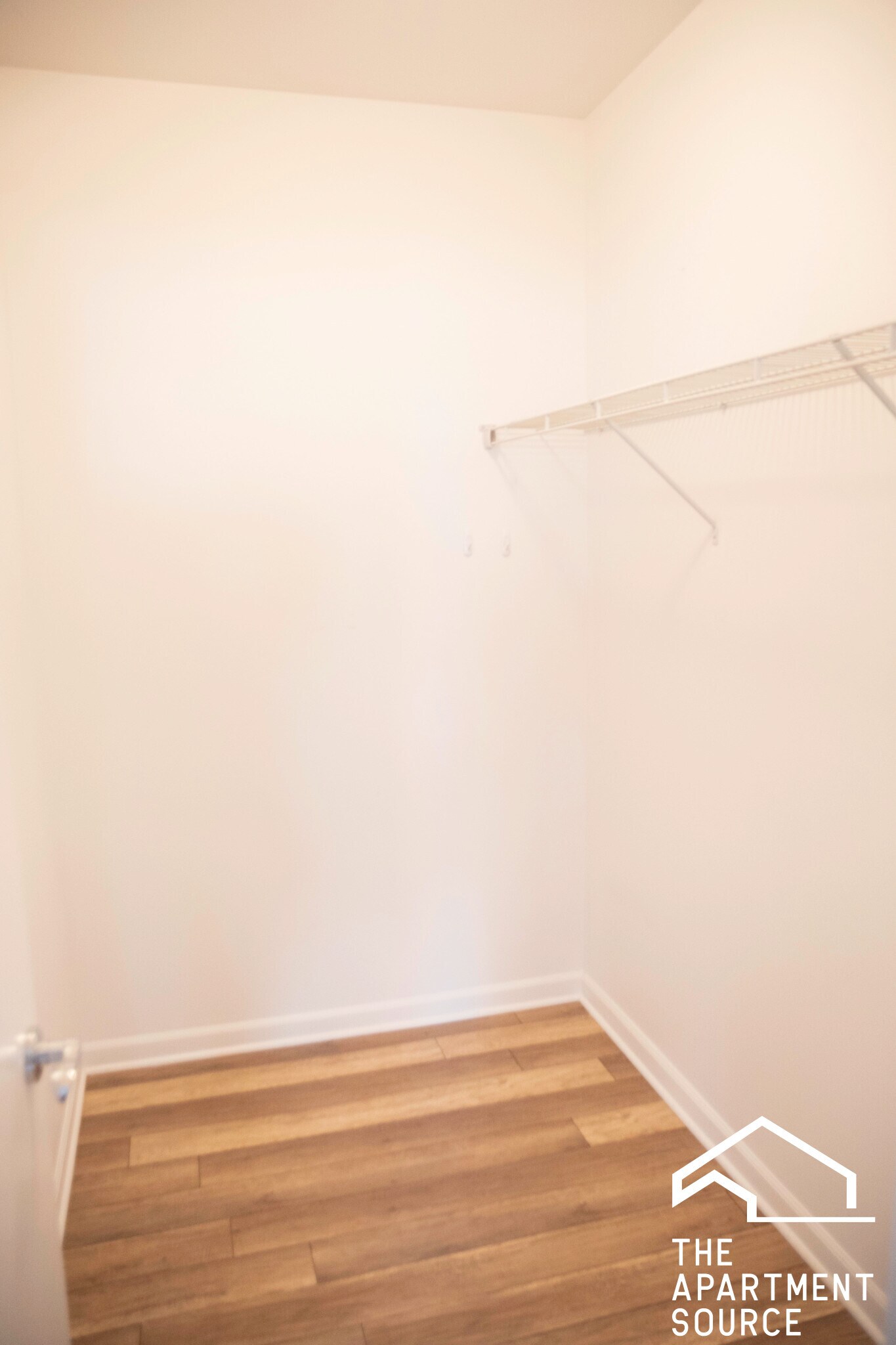 Building Photo - 2700 W North Ave