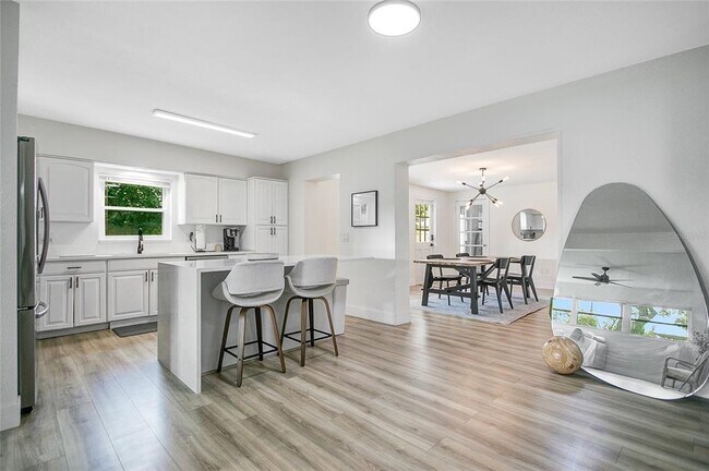 Building Photo - 430 Stimson St