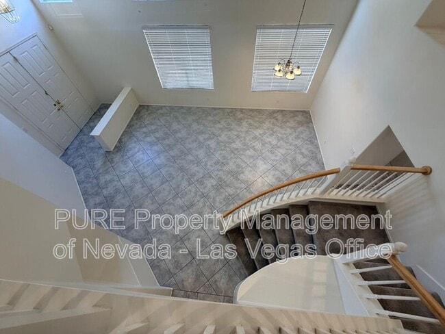 Building Photo - 925 Lexington Cross Dr