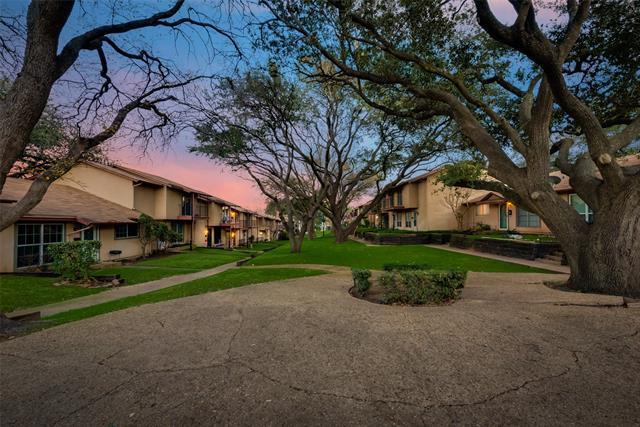 Building Photo - 5620 Marina Dr