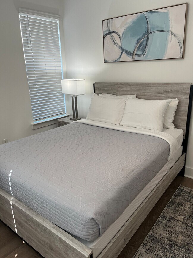 Building Photo - 853 Saddle Ridge Rd