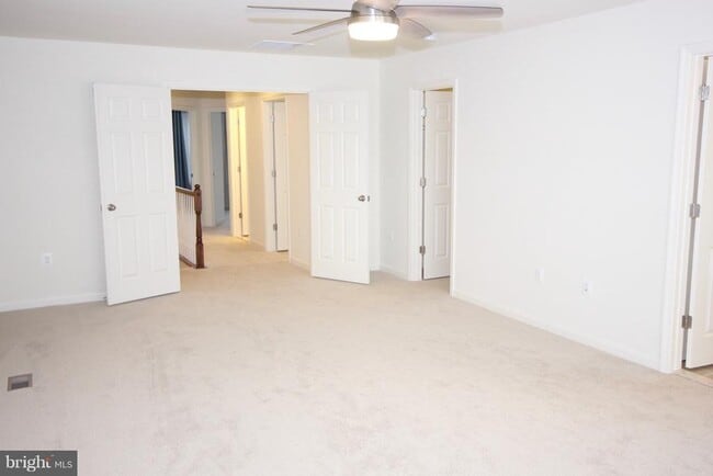 Building Photo - 21517 Willow Breeze Sq