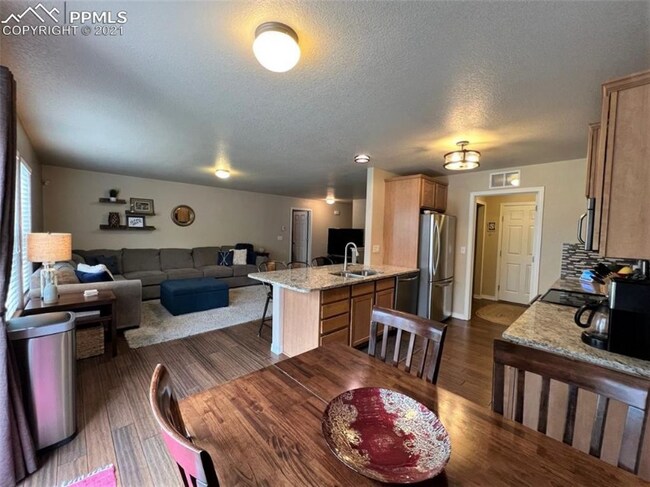 Building Photo - 2373 Spring Blossom Dr