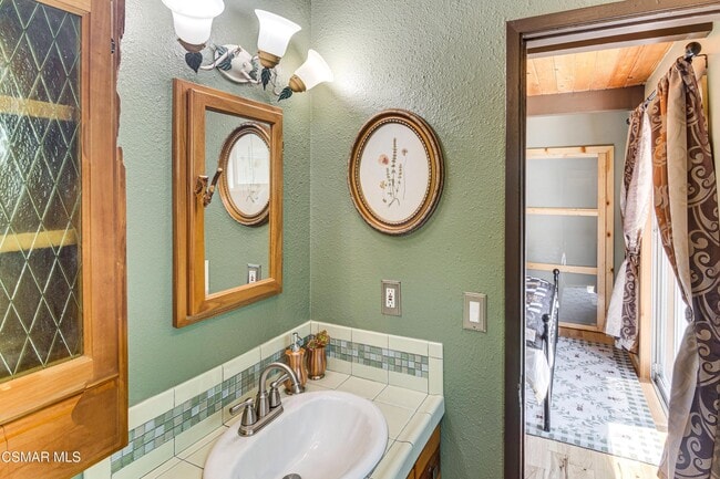 Building Photo - 1467 Kathleen Dr