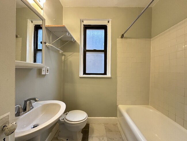 Building Photo - 3836 N Fremont St