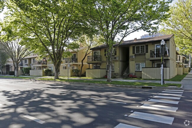 Building Photo - Capitol Lanai
