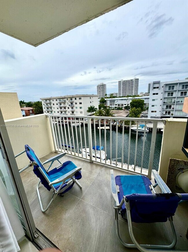 Building Photo - 3615 NE 167th St