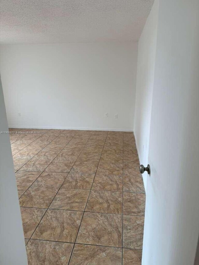 Building Photo - 7000 NW 186th St